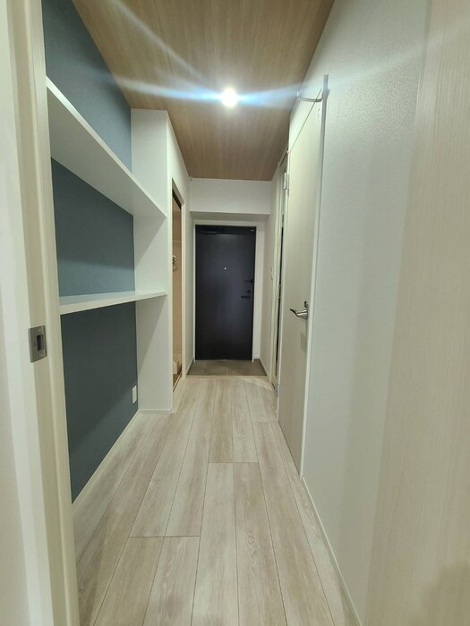 物件内観写真11　(廊下)