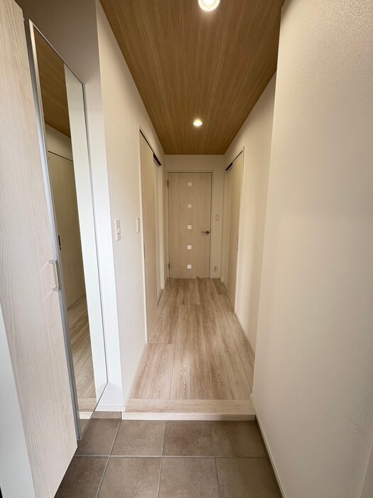 物件内観写真15　(廊下)