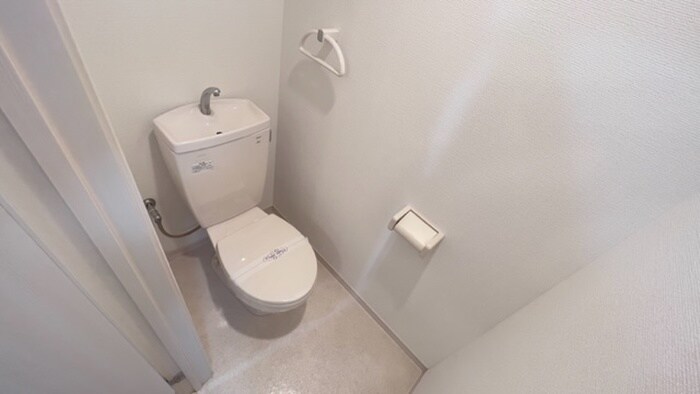 物件内観写真11　(トイレ)