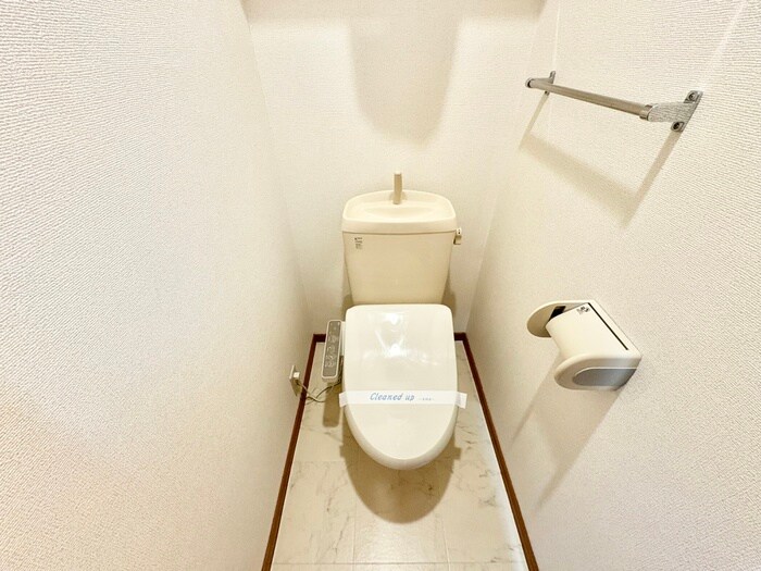 物件内観写真13　(トイレ)