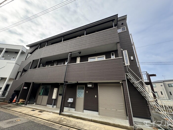 物件外観写真1　(外観写真)