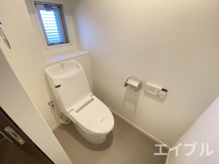 物件内観写真11　(トイレ)