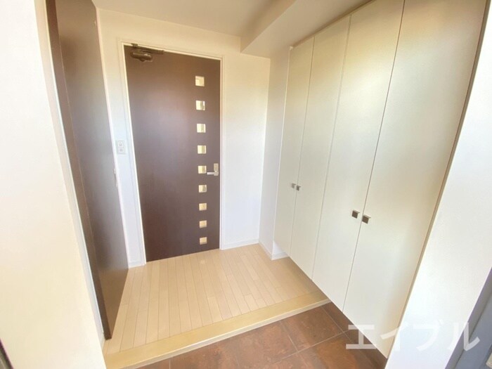 物件内観写真16　(玄関)