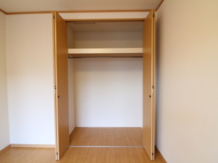 物件内観写真11　(収納)