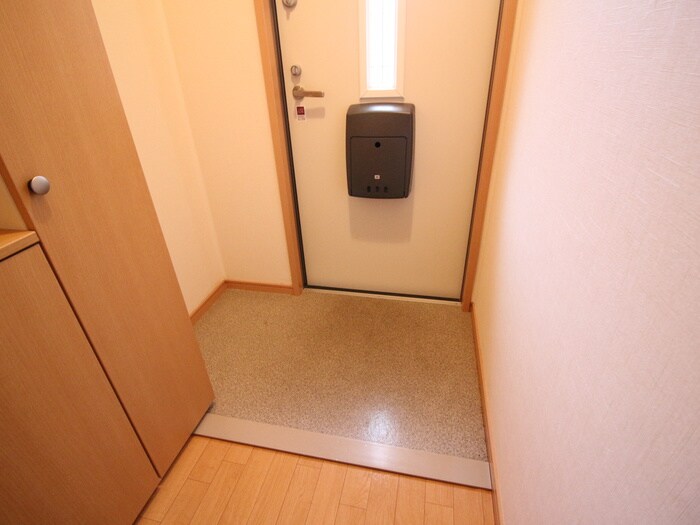 物件内観写真17　(玄関)