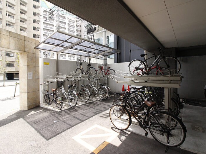 物件外観写真5　(駐輪場)