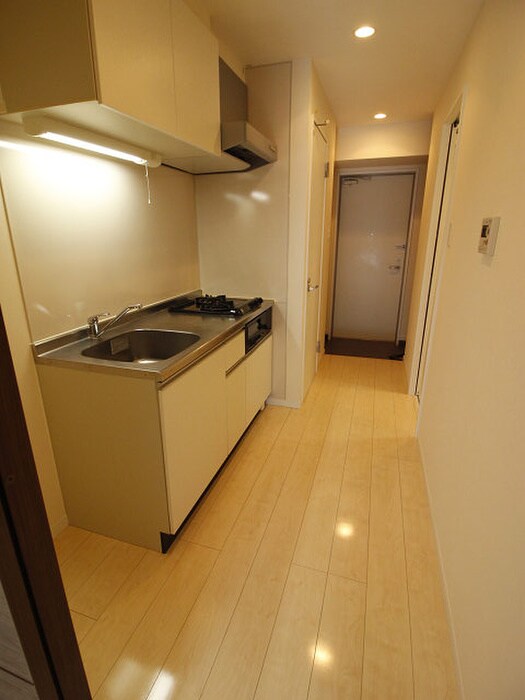 物件内観写真11　(廊下)