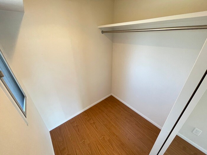 物件内観写真11　(収納)