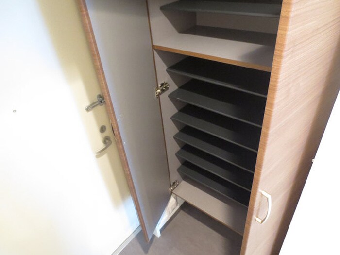 物件内観写真12　(靴箱)