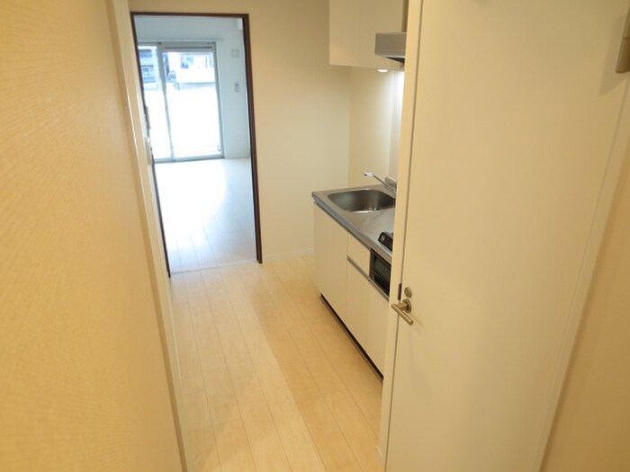 物件内観写真15　(廊下)