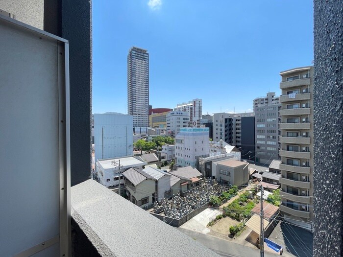 物件内観写真16　(室内からの展望)