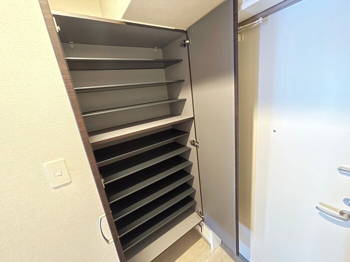 物件内観写真18　(靴箱)