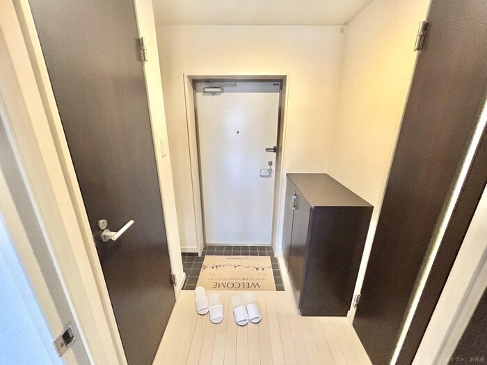 物件内観写真13　(玄関)