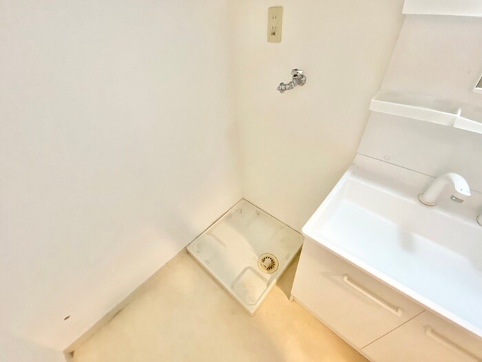 物件内観写真20　(洗濯機置場)