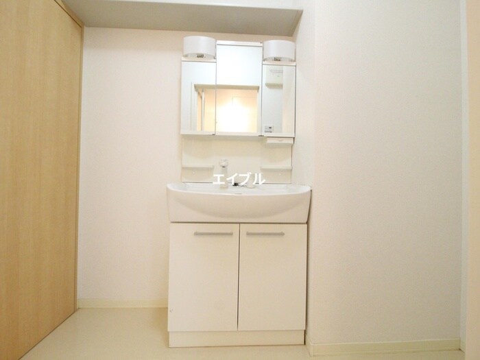 物件内観写真12　(洗面)