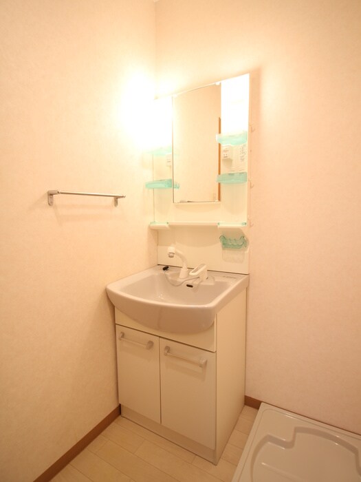 物件内観写真8　(洗面)