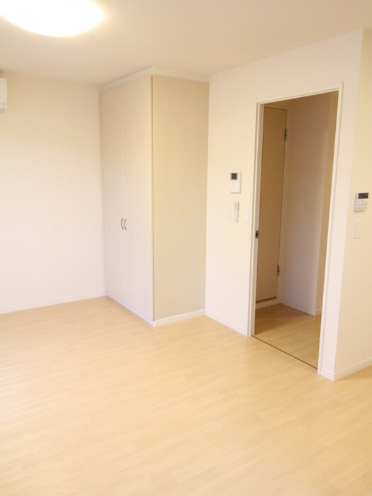 物件内観写真6　(居室)