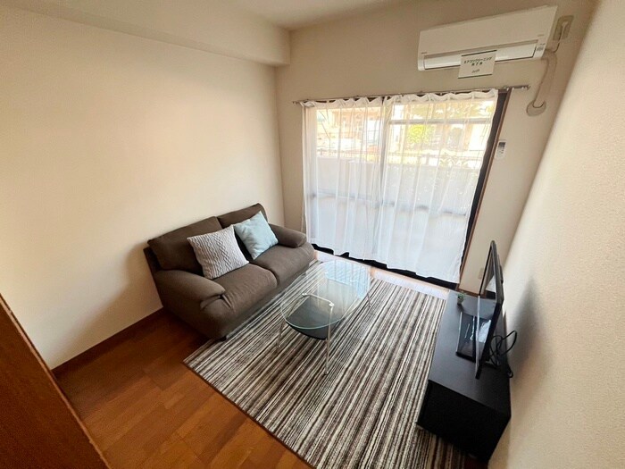 物件内観写真8　(居室)