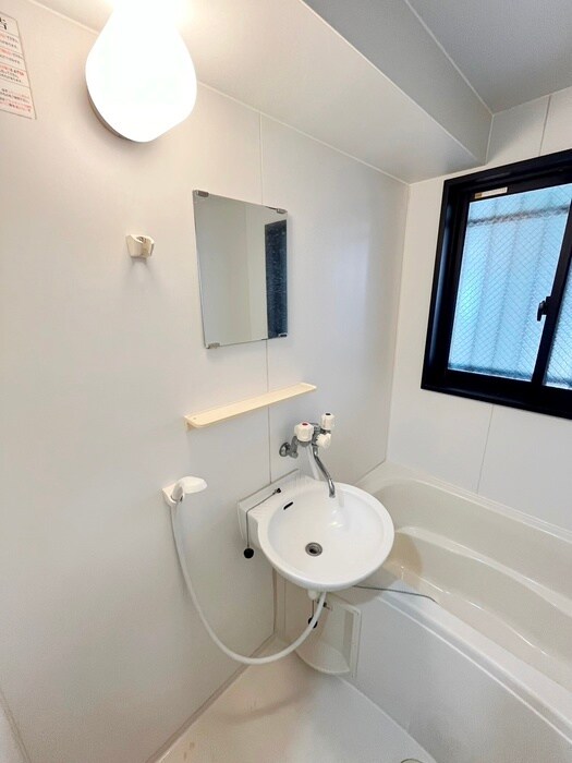 物件内観写真10　(洗面)