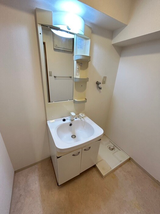 物件内観写真12　(洗面)