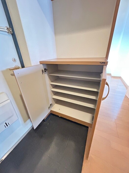 物件内観写真14　(靴箱)