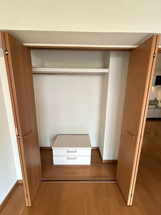 物件内観写真15　(収納)