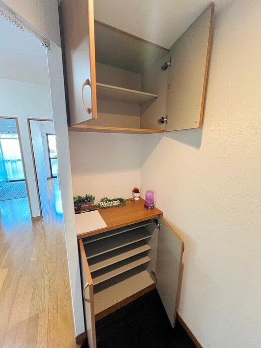 物件内観写真17　(靴箱)