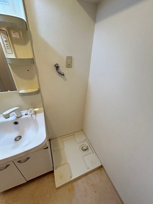 物件内観写真19　(洗濯機置場)