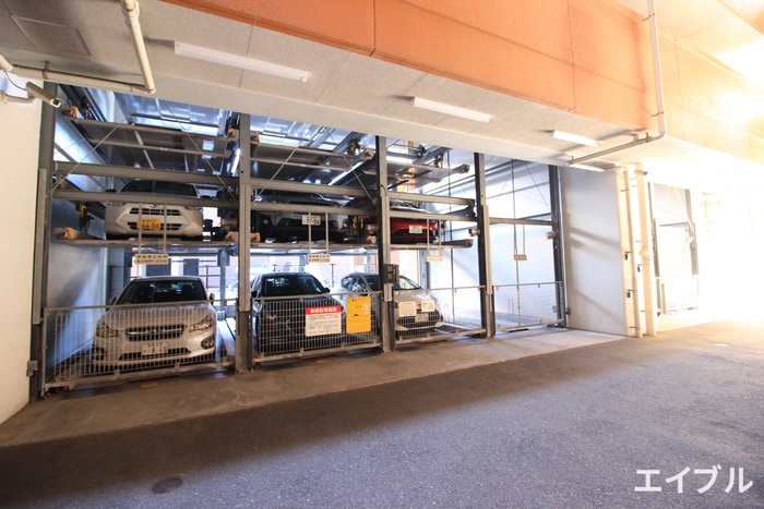 物件外観写真4　(駐車場)