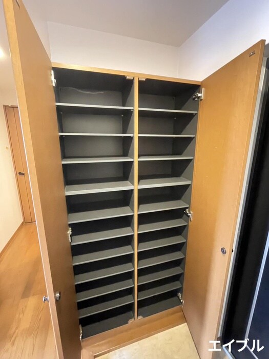 物件内観写真14　(靴箱)