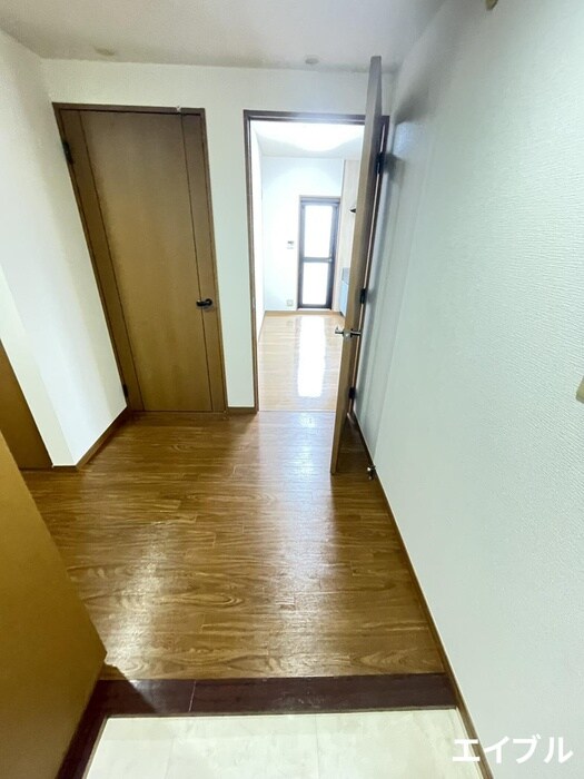 物件内観写真21　(玄関)