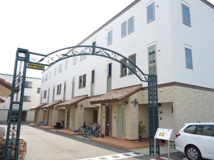 物件外観写真1　(外観写真)