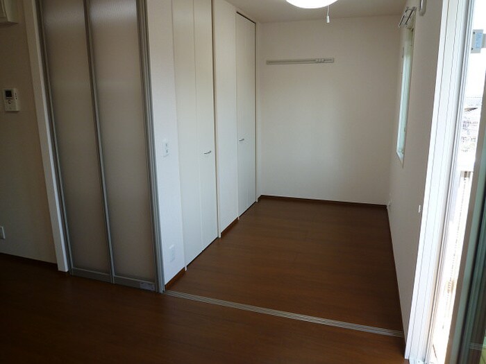 物件内観写真6　(居室)