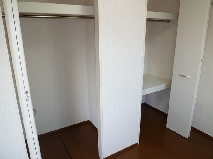 物件内観写真11　(収納)