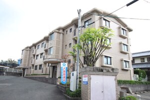 横田ハイム外観写真
