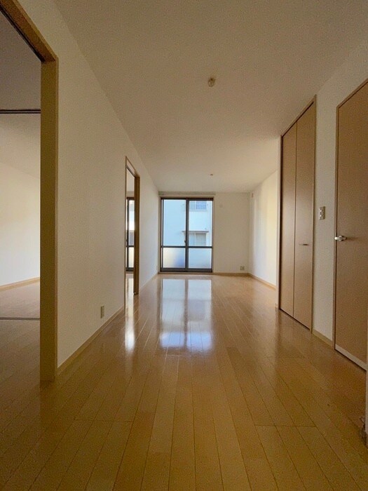 物件内観写真3　(居室)