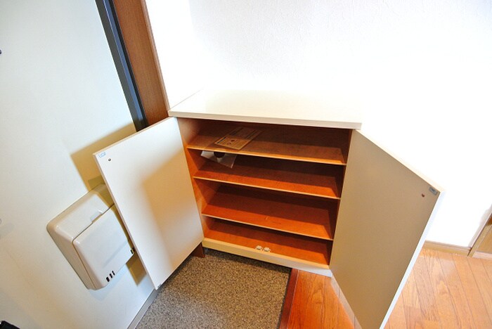 物件内観写真19　(靴箱)