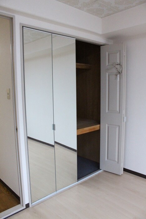 物件内観写真15　(収納)