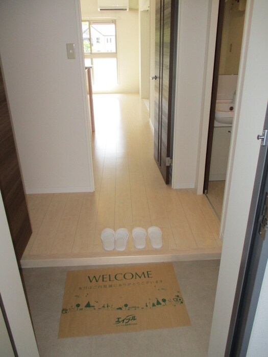 物件内観写真22　(玄関)