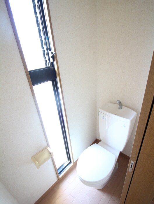 物件内観写真14　(トイレ)