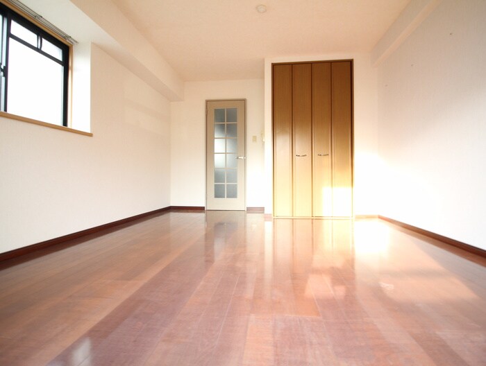 物件内観写真19　(居室)