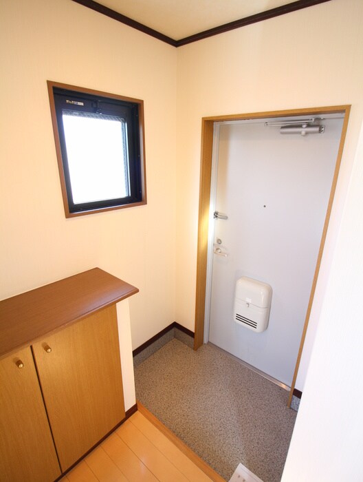 物件内観写真19　(玄関)