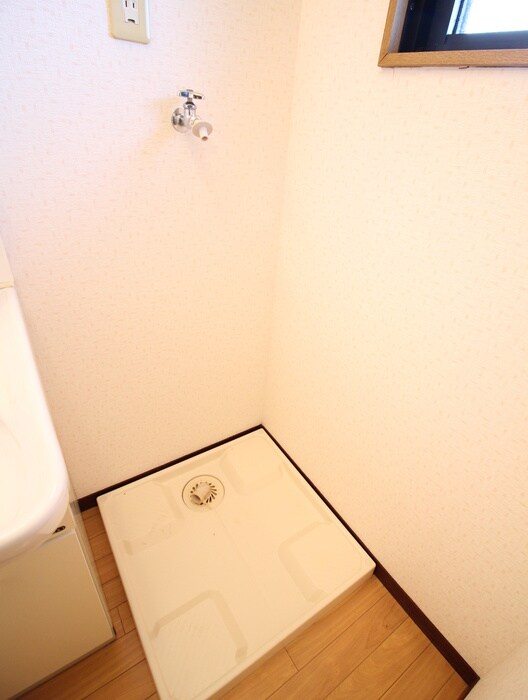 物件内観写真19　(洗濯機置場)