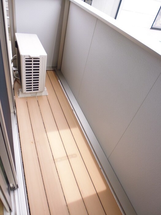 物件内観写真8　(室内からの展望)