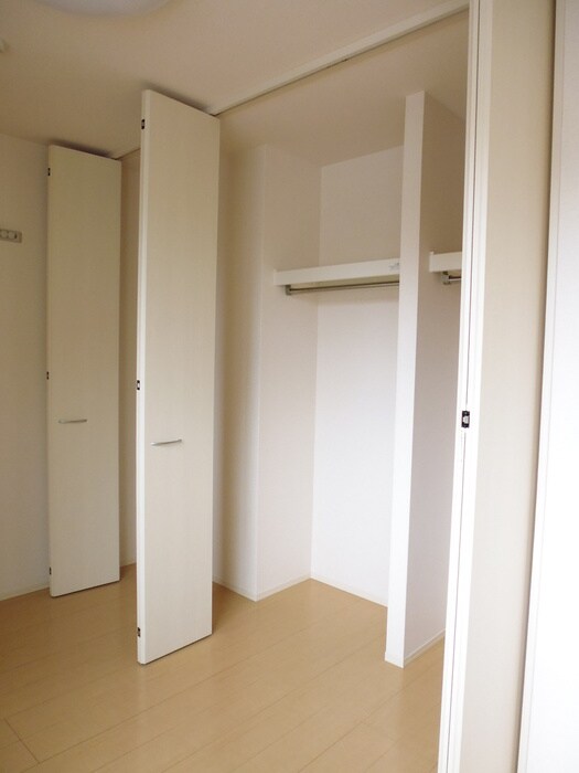 物件内観写真13　(収納)