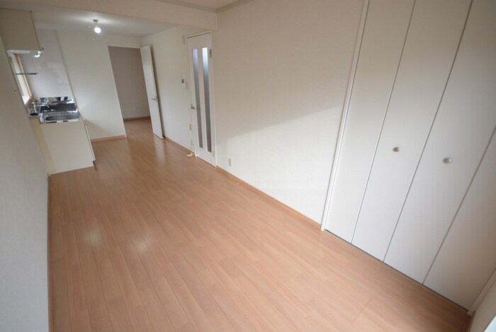 物件内観写真4　(居室)