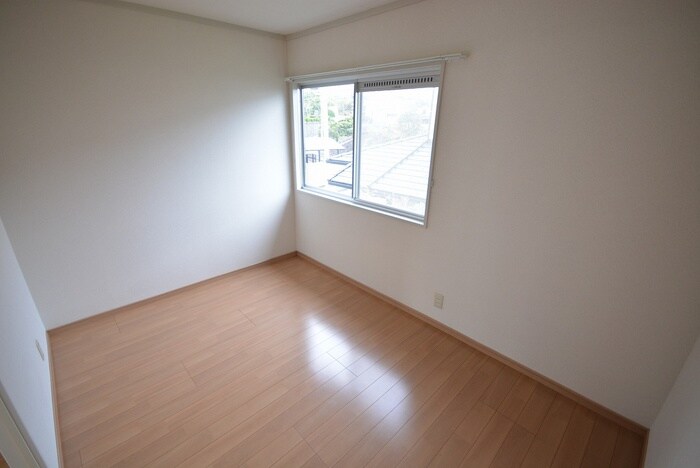 物件内観写真5　(居室)