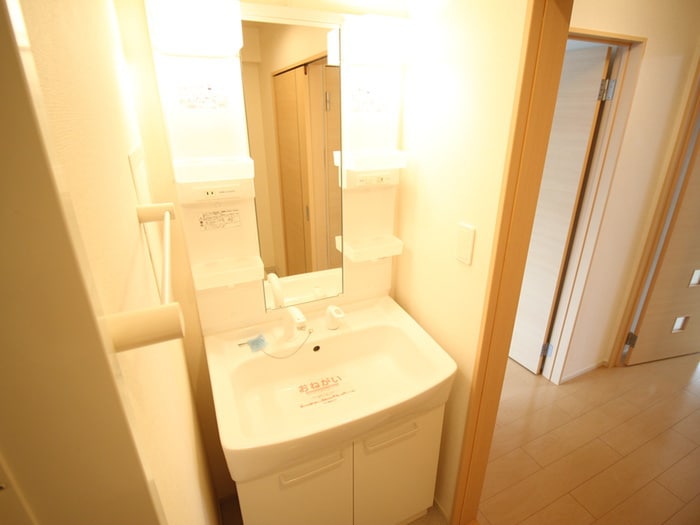 物件内観写真11　(洗面)