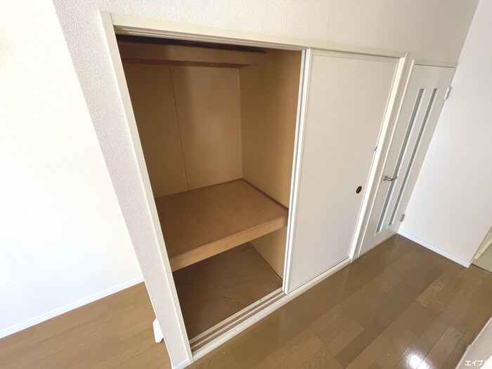 物件内観写真10　(収納)