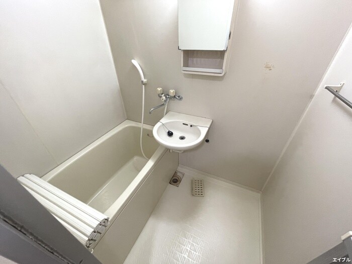 物件内観写真16　(バス／シャワールーム等)